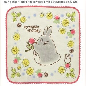 My Neighbor Totoro Mini Towel (Red Wild Strawberries) 657579